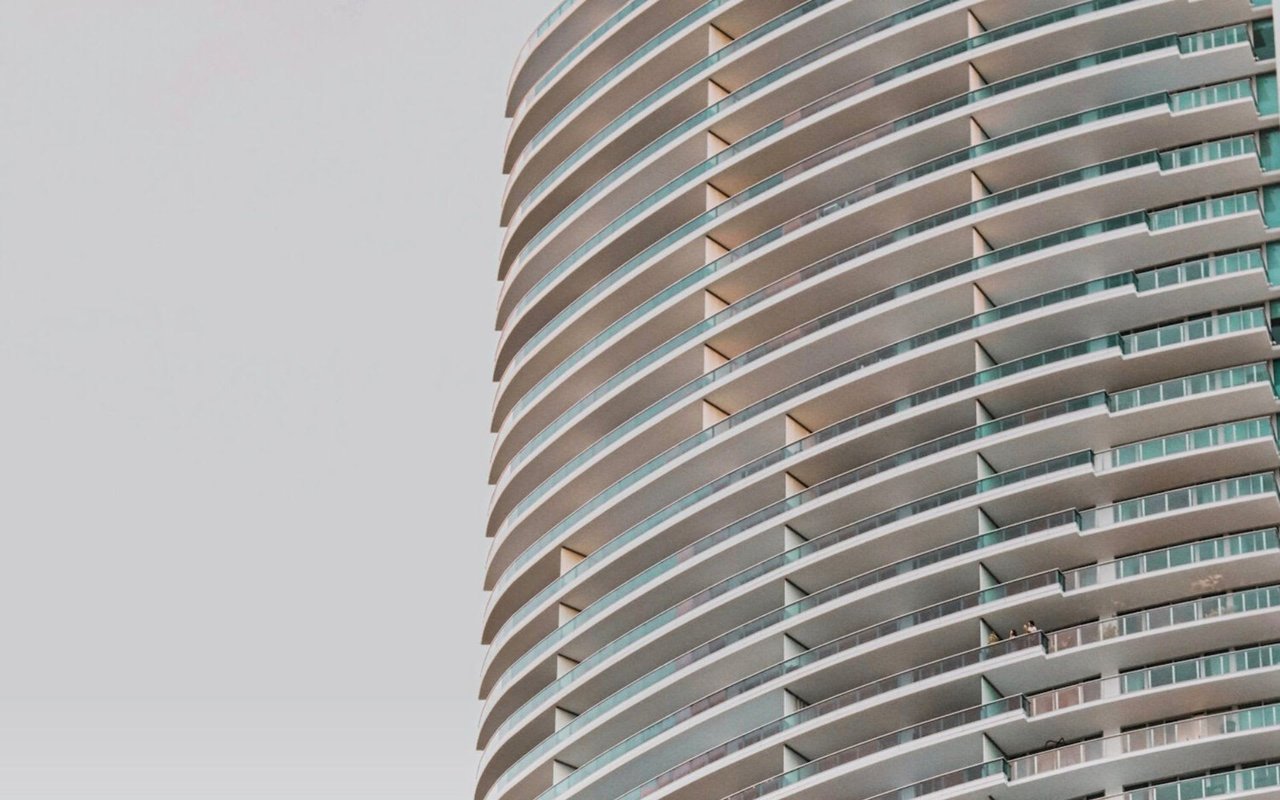 The Pros and Cons of Purchasing a Condo