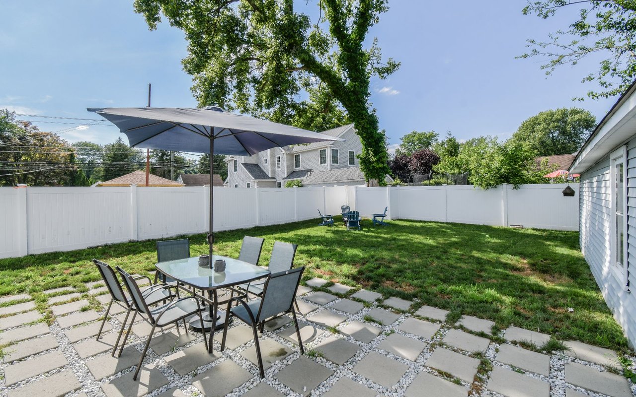 956 Oldfield Road