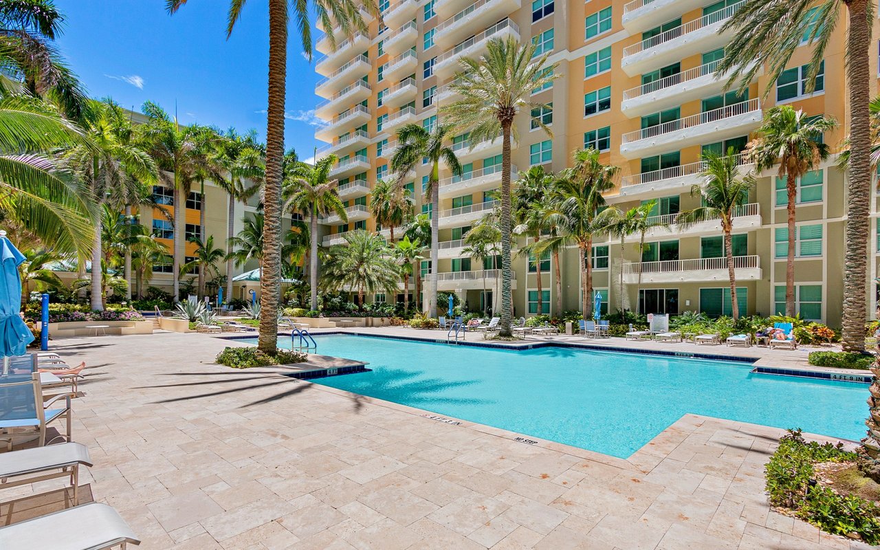 625 Casa Loma Blvd, #702