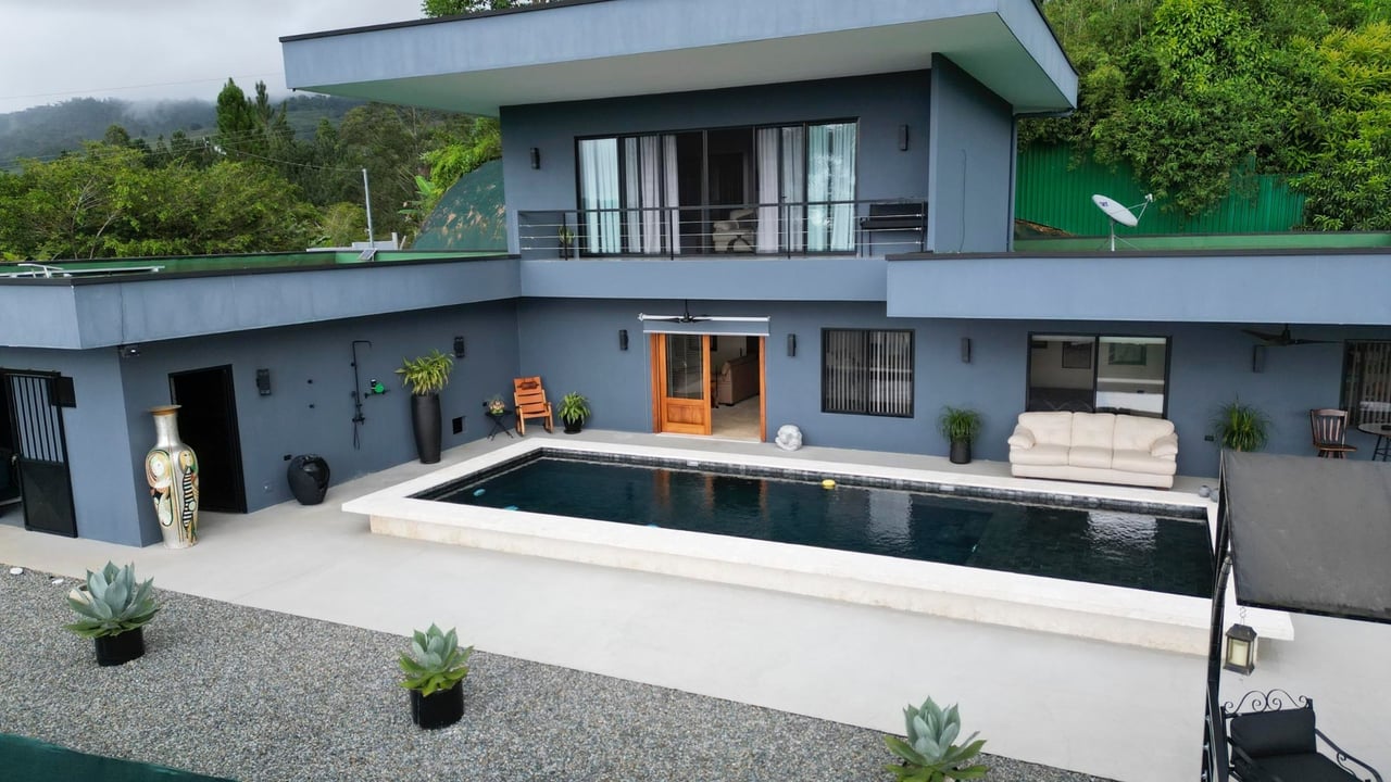 Tropical Villa with Guest Casita, Perez Zeledon, San Jose