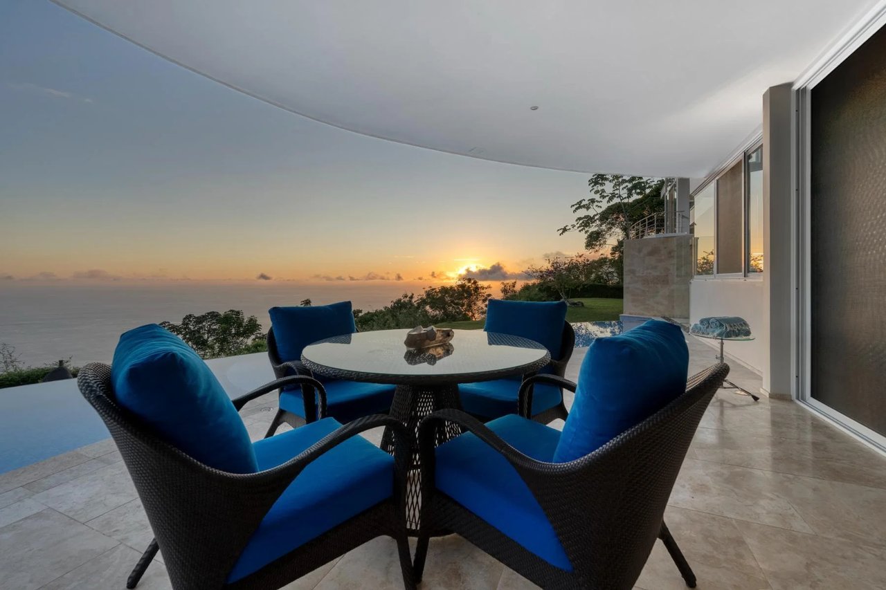 Solar Powered Luxury Home, Dominical, Puntarenas