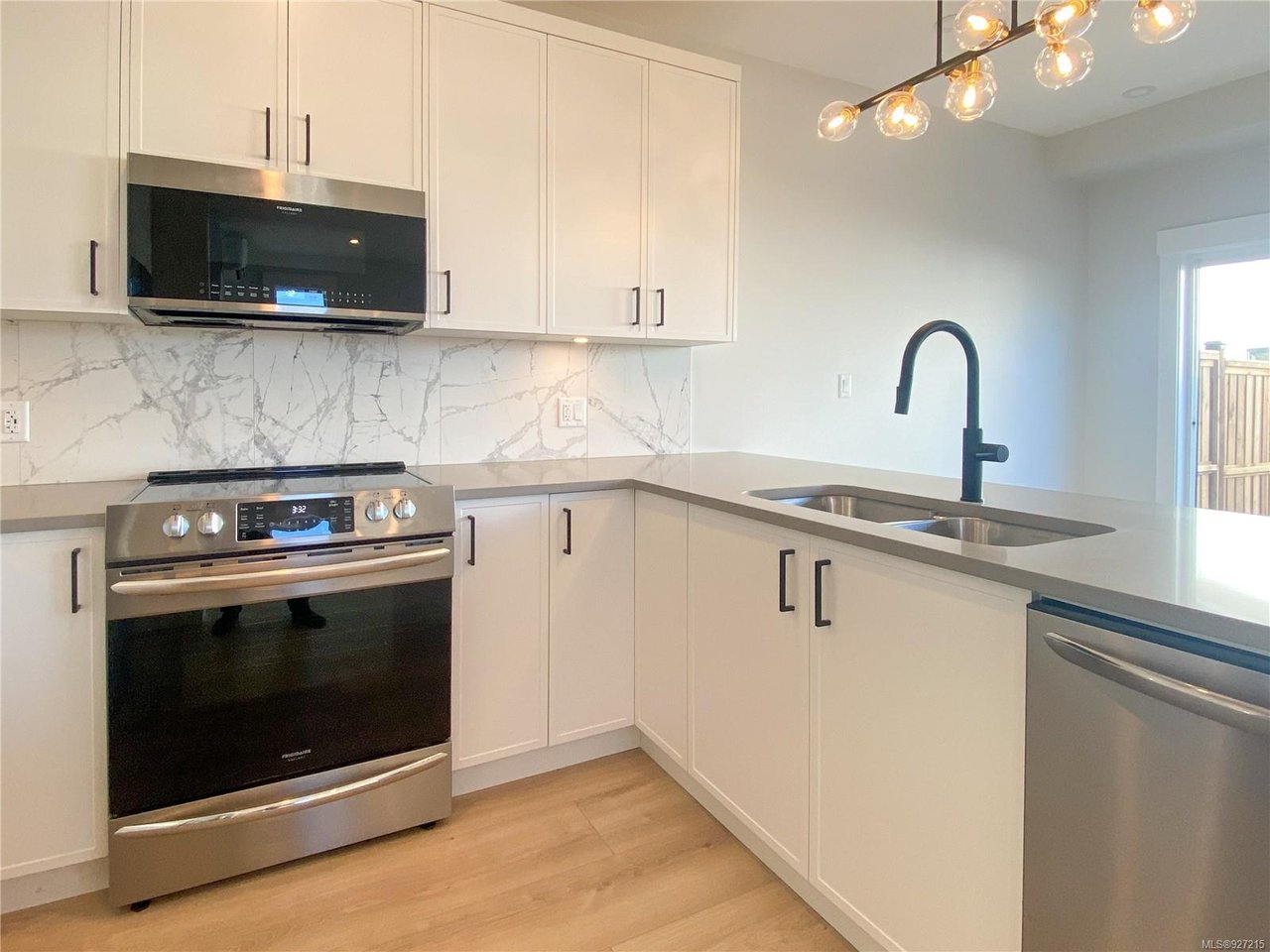 A-6532 Noblewood Pl