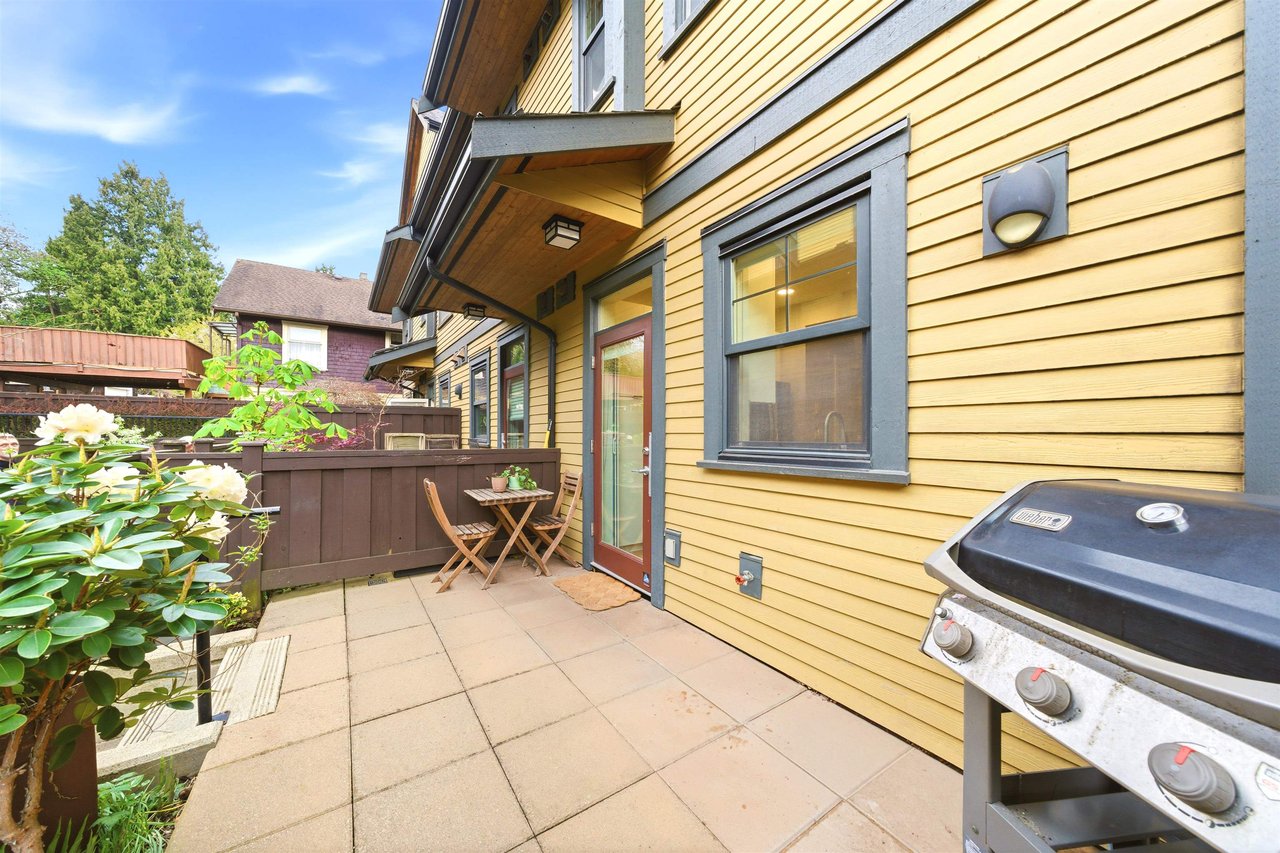 1837 Charles St