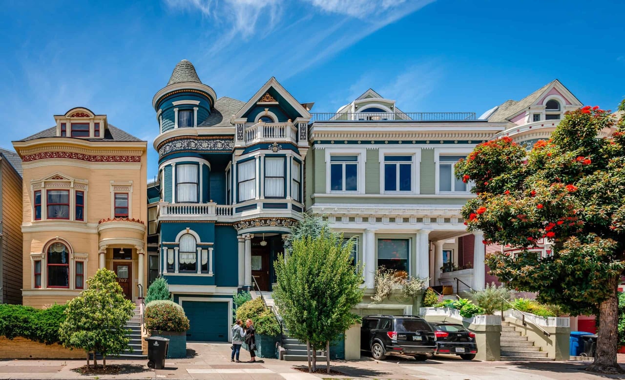 What’s the difference between Tenancy In Common (TIC) and Condominiums?
