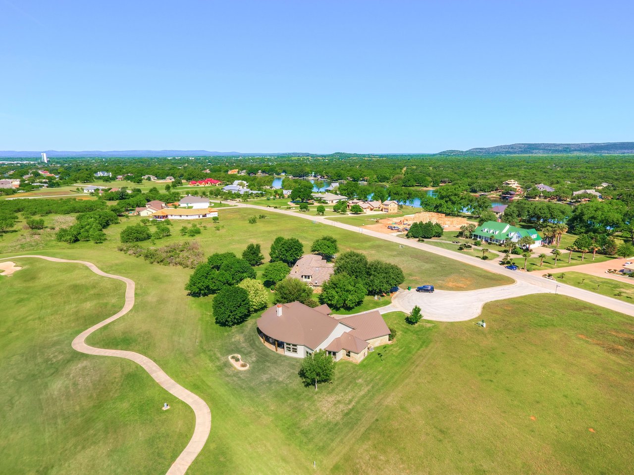 106 Meadow Bend Dr