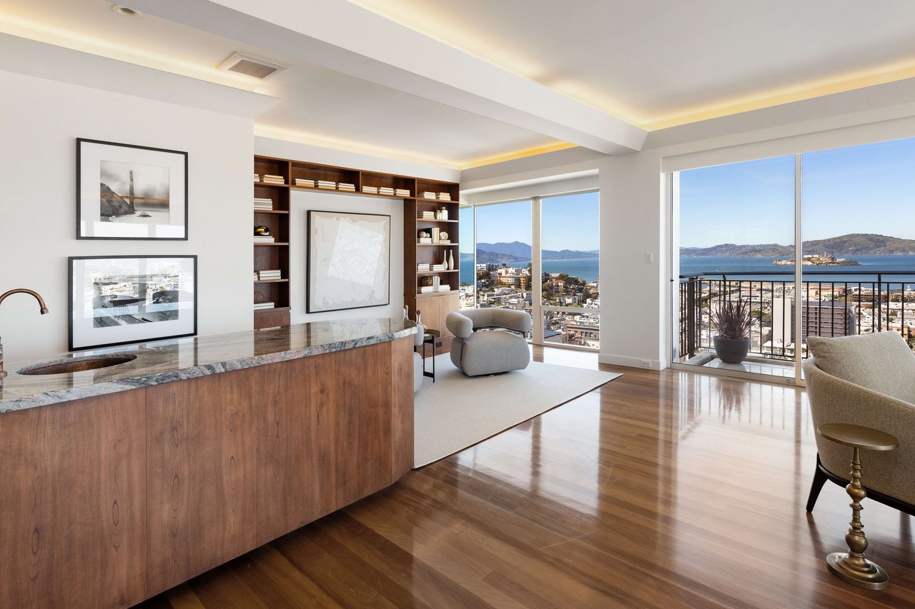 Showcase North Bay View Apartment