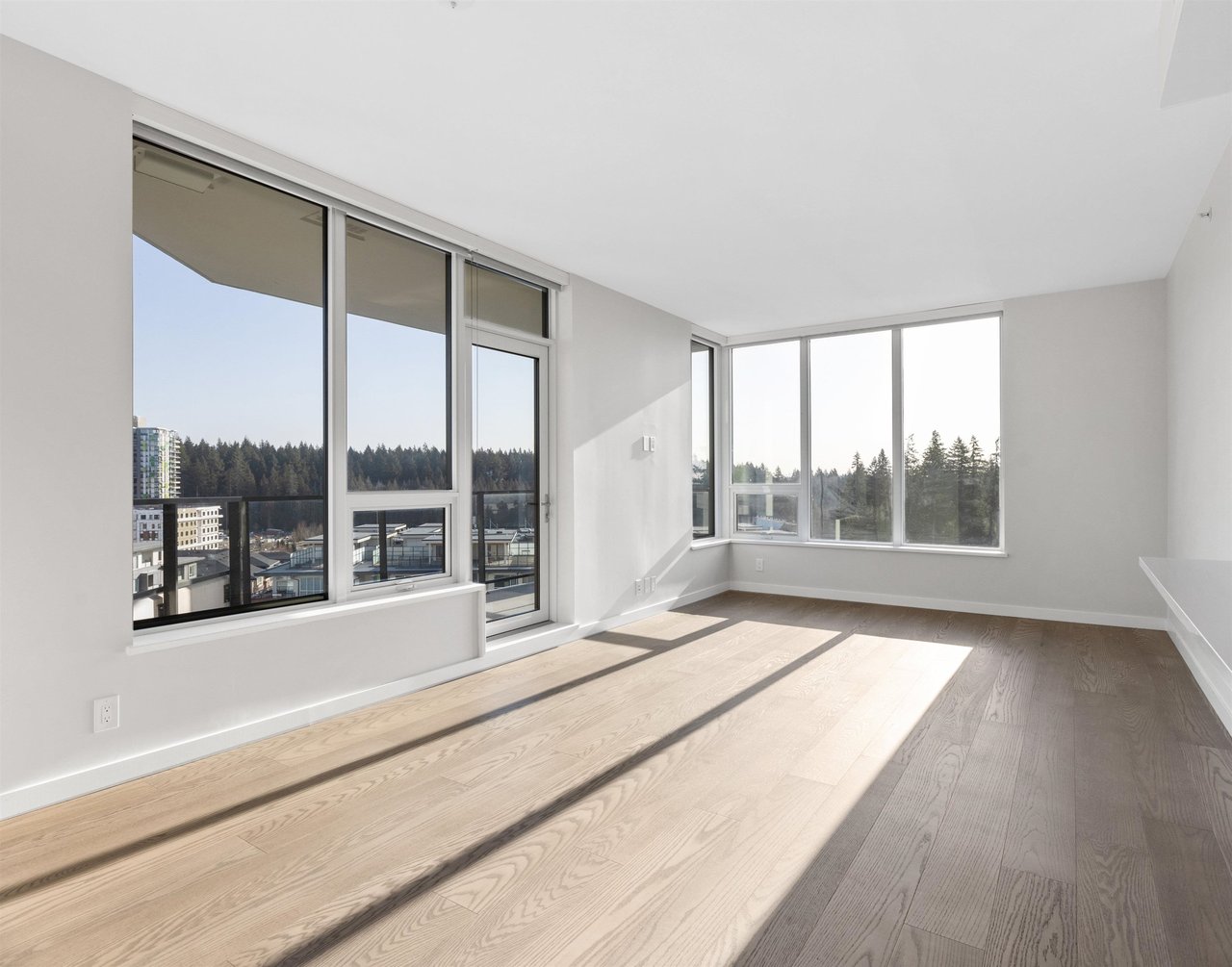 1106-3533 Ross Dr