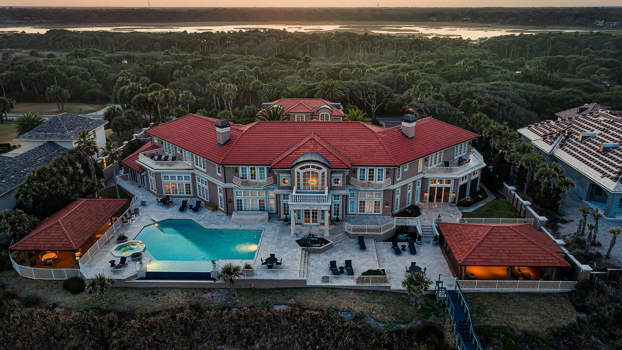 Sunrise Villa is luxury on the shores on the Atlantic