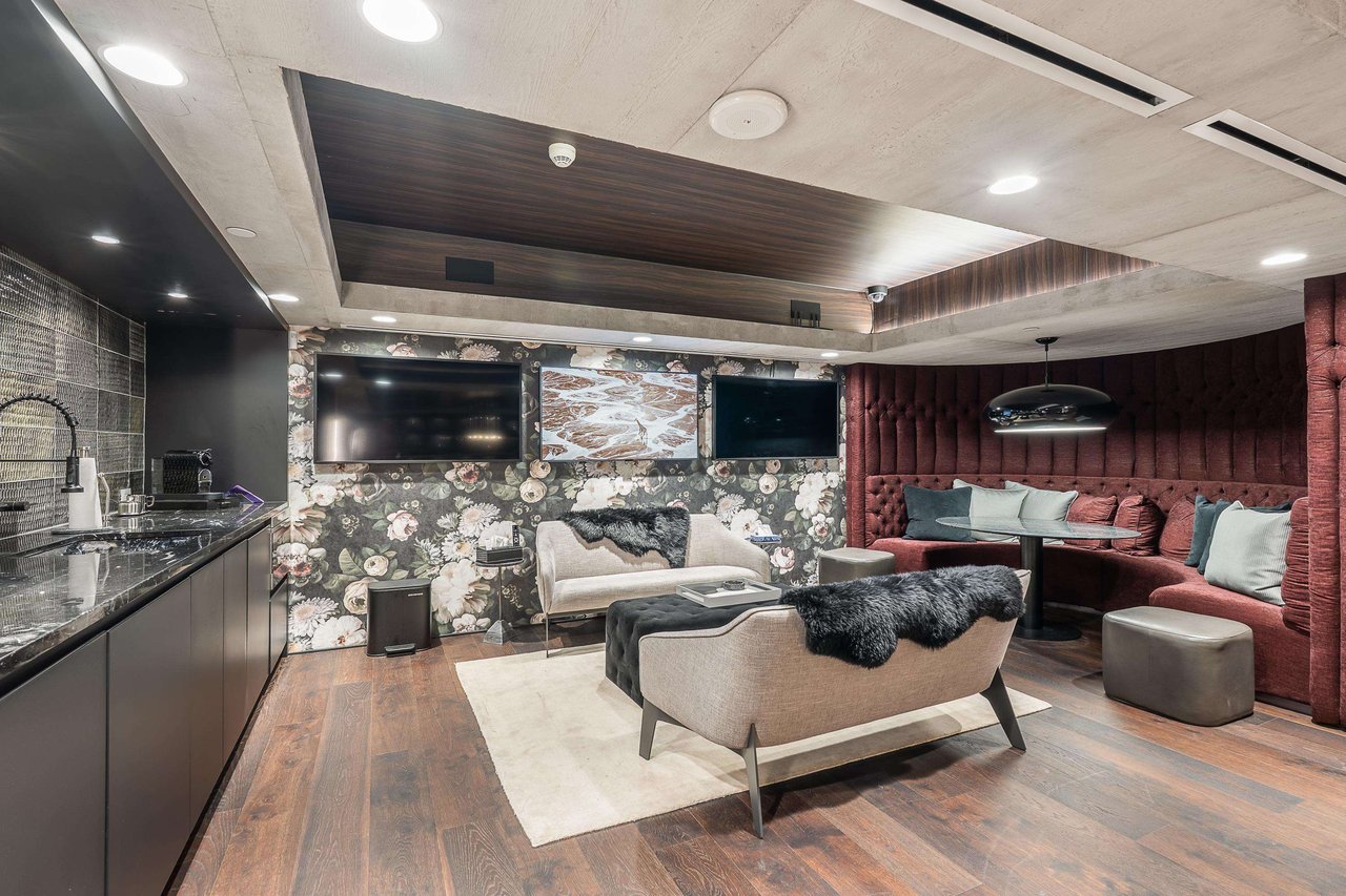 503-2289 Bellevue Ave
