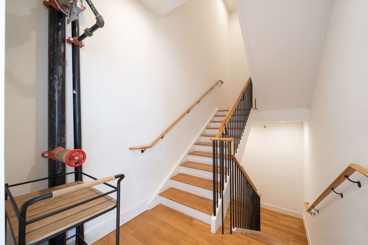 828 Park Ave #PH