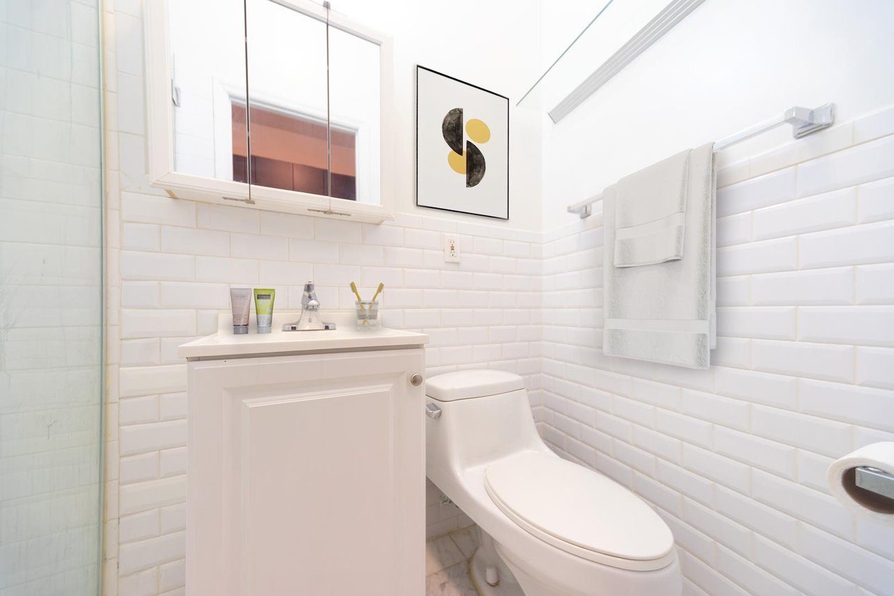 142 Sullivan Street, Apt 8