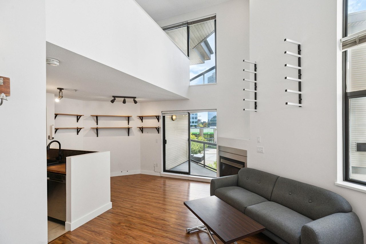 415-10866 City Pkwy