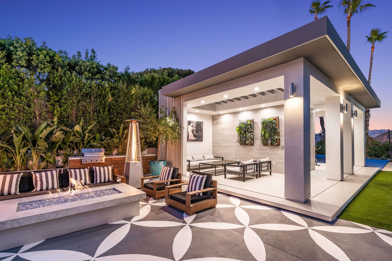 The Apex HH | 7115 Macapa Drive