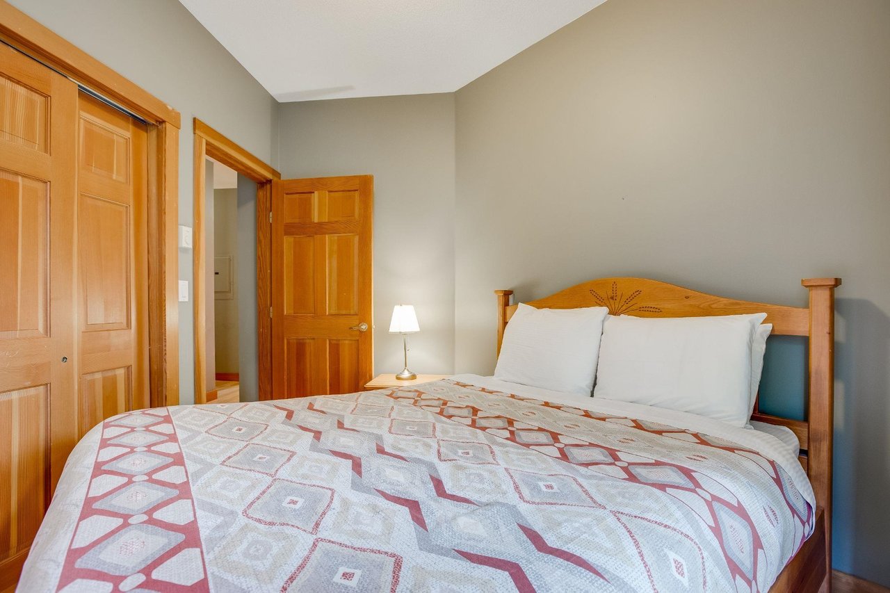 302-4405 Blackcomb Wy