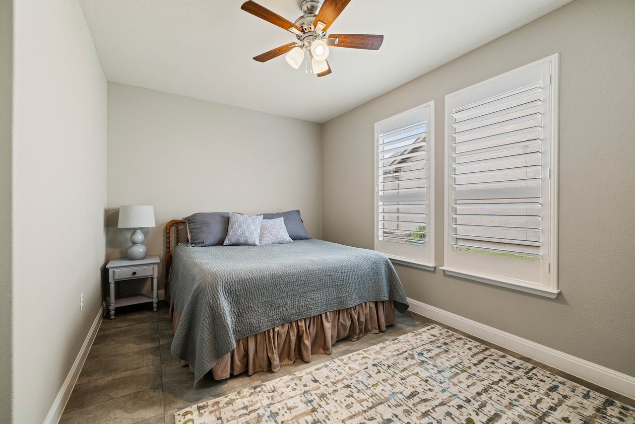 424 Star Mountain Ln, Georgetown, TX 78633