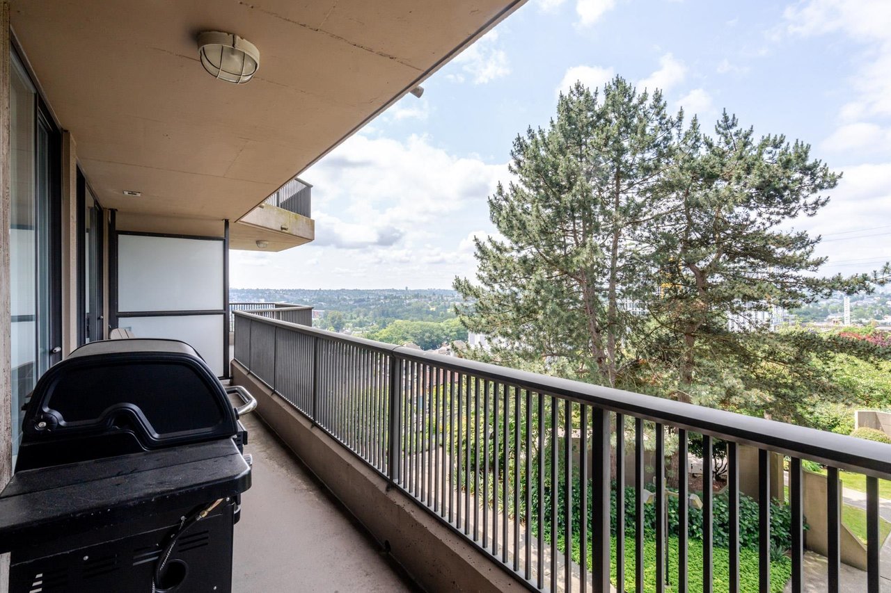405-3760 Albert Street, Burnaby