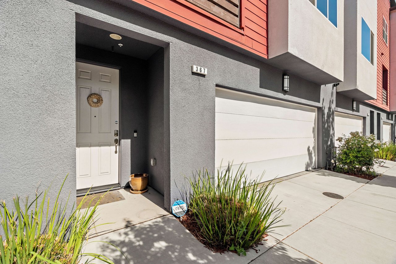 367 Ellicott LOOP