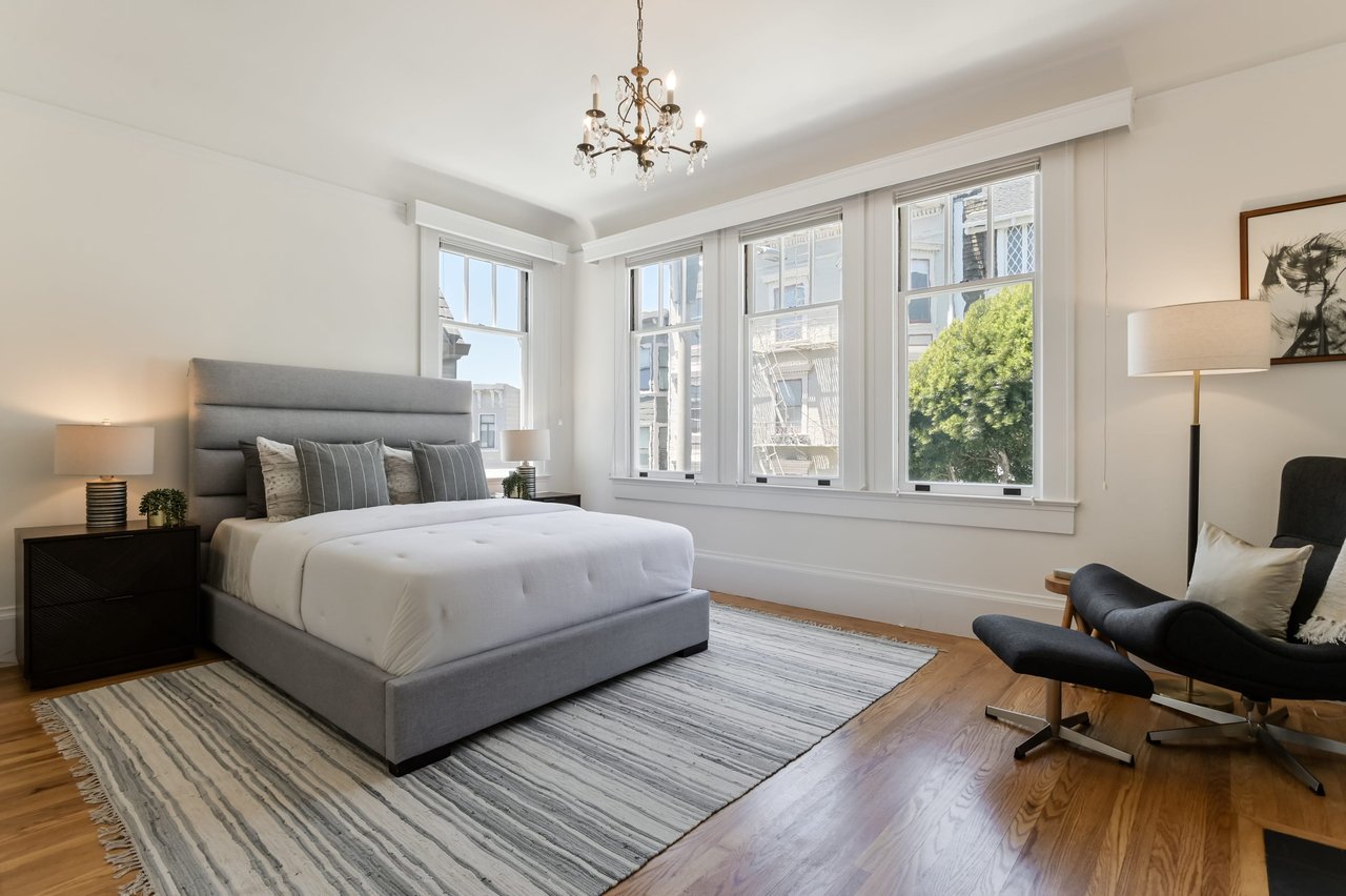 Renovated 5BD Nob Hill Home