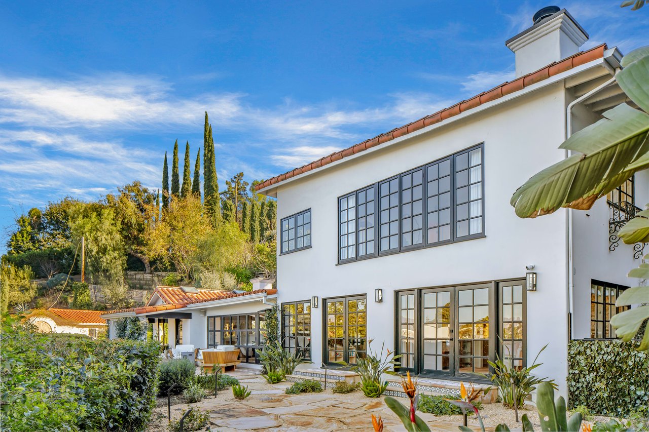 3646 Sunswept Dr, Studio City