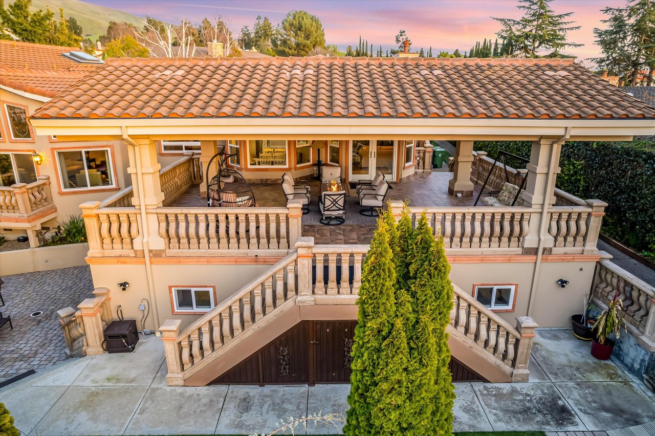 Spectacular Weibel  Residence in Fremont