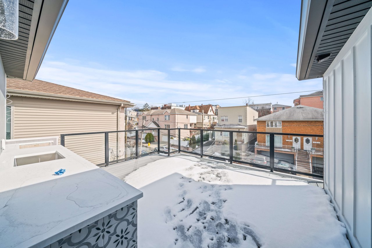 317 8th Street 2