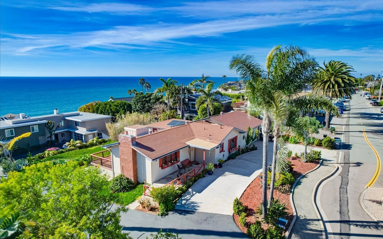 Living in Del Mar, CA