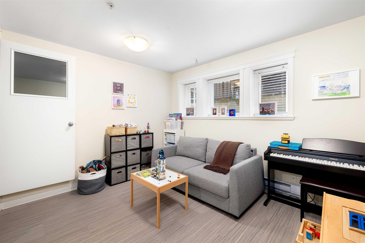 1780 E Georgia St