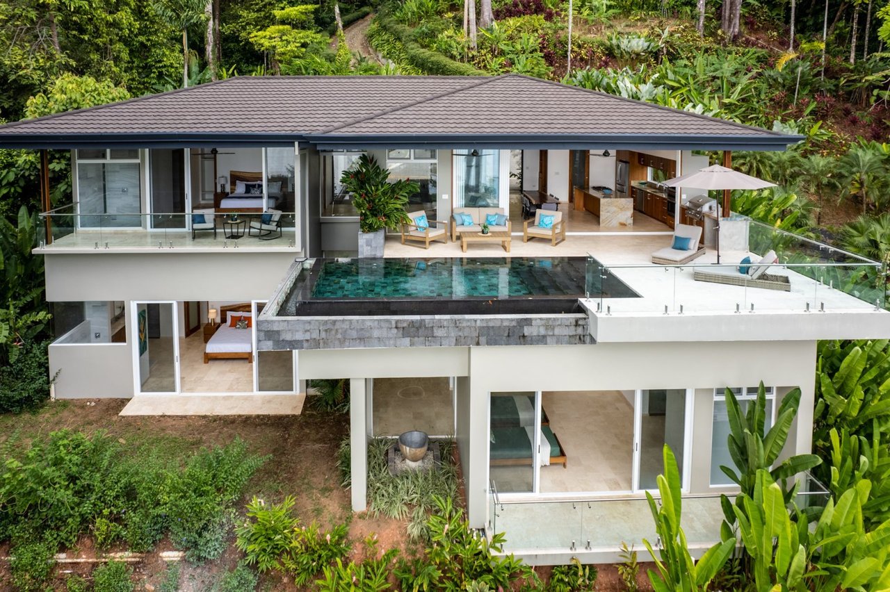 Modern Luxury Ocean View Home, Dominical, Puntarenas