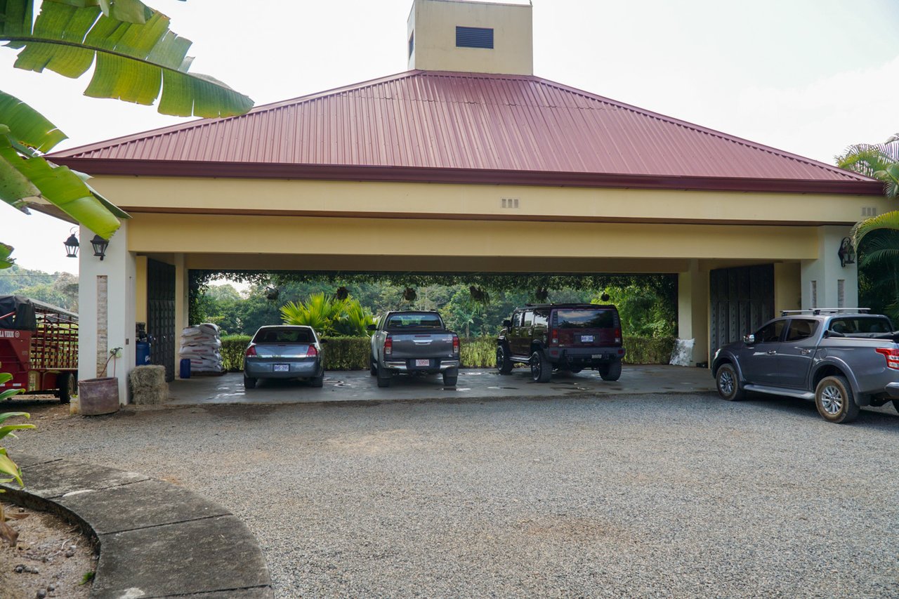 Equestrian Country Estate, Perez Zeledon, San Jose
