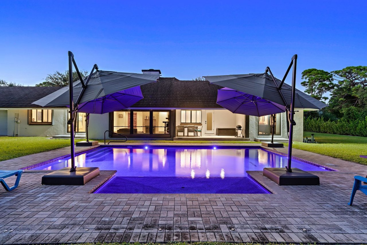 6422 Fox Run Cir