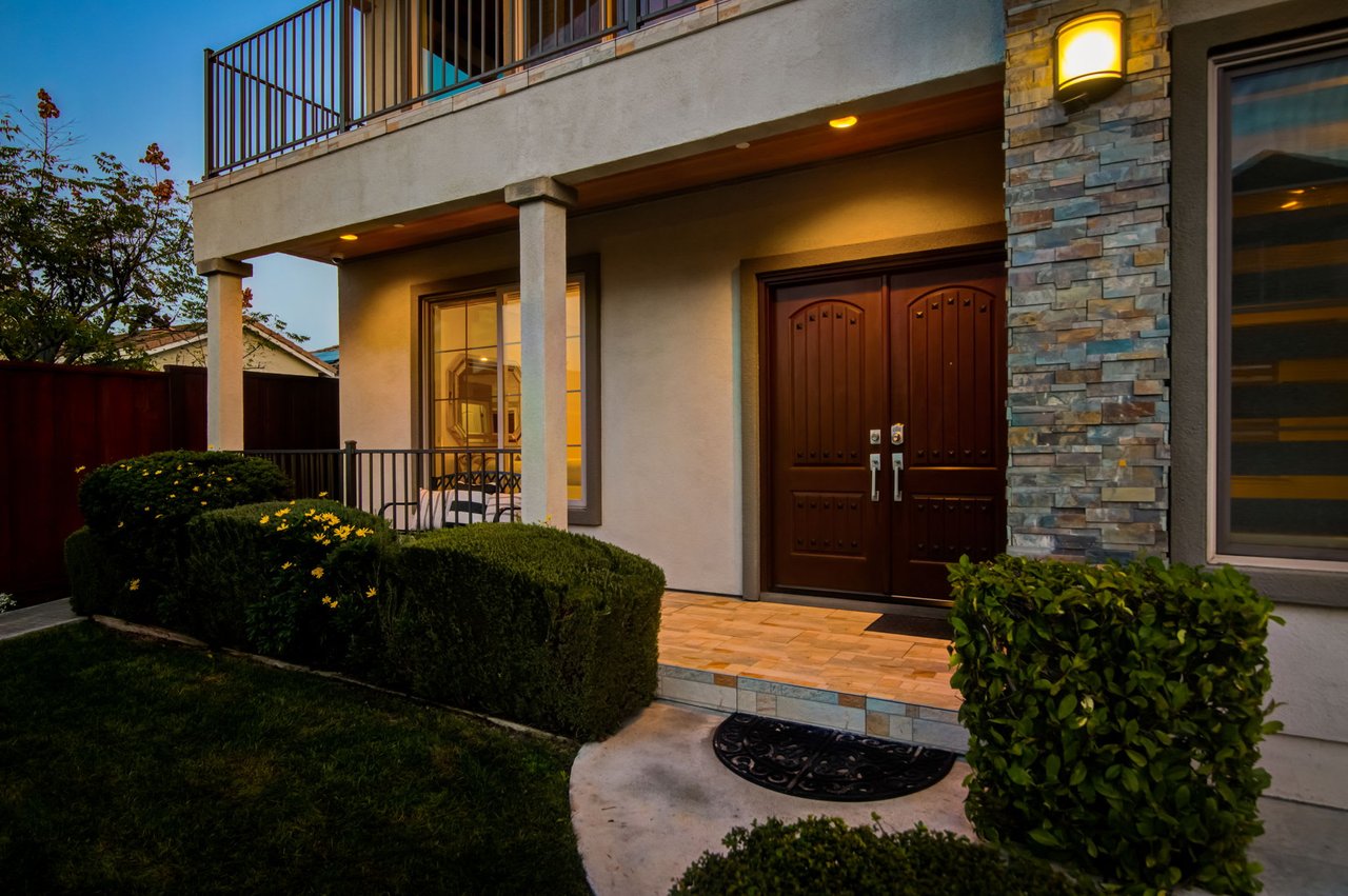 3902 Mars Court