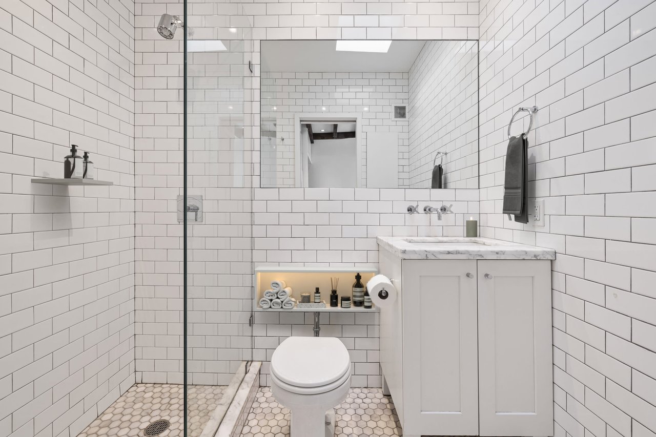 56 Jane Street #4B