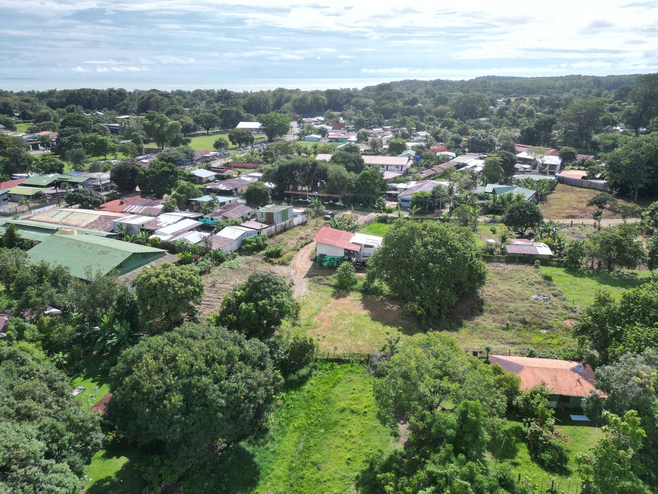 Bahía Lot ready to build, Great Zone walk distances to the Beach & Amenities.