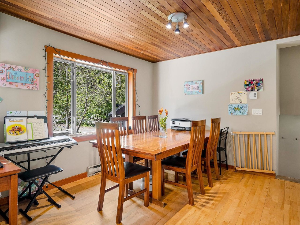 1349 Elmwood Dr