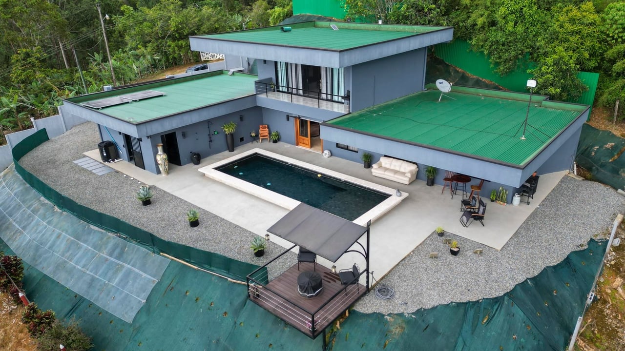 Tropical Villa with Guest Casita, Perez Zeledon, San Jose