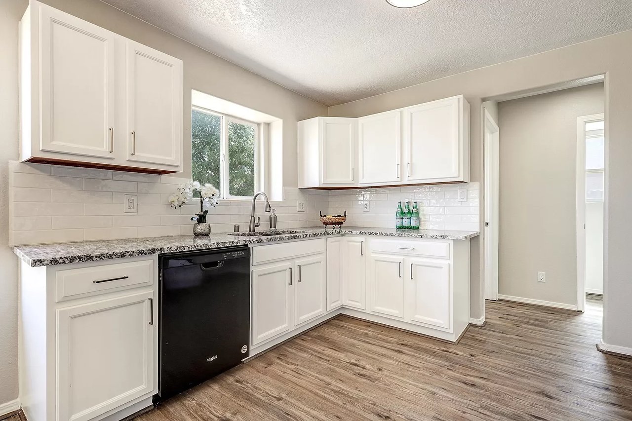 33 Violeta Place Los Lunas