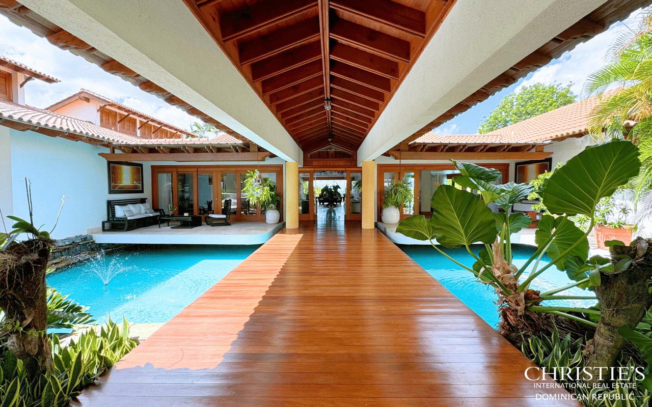 Luxury Villa in Colinas, Casa de Campo