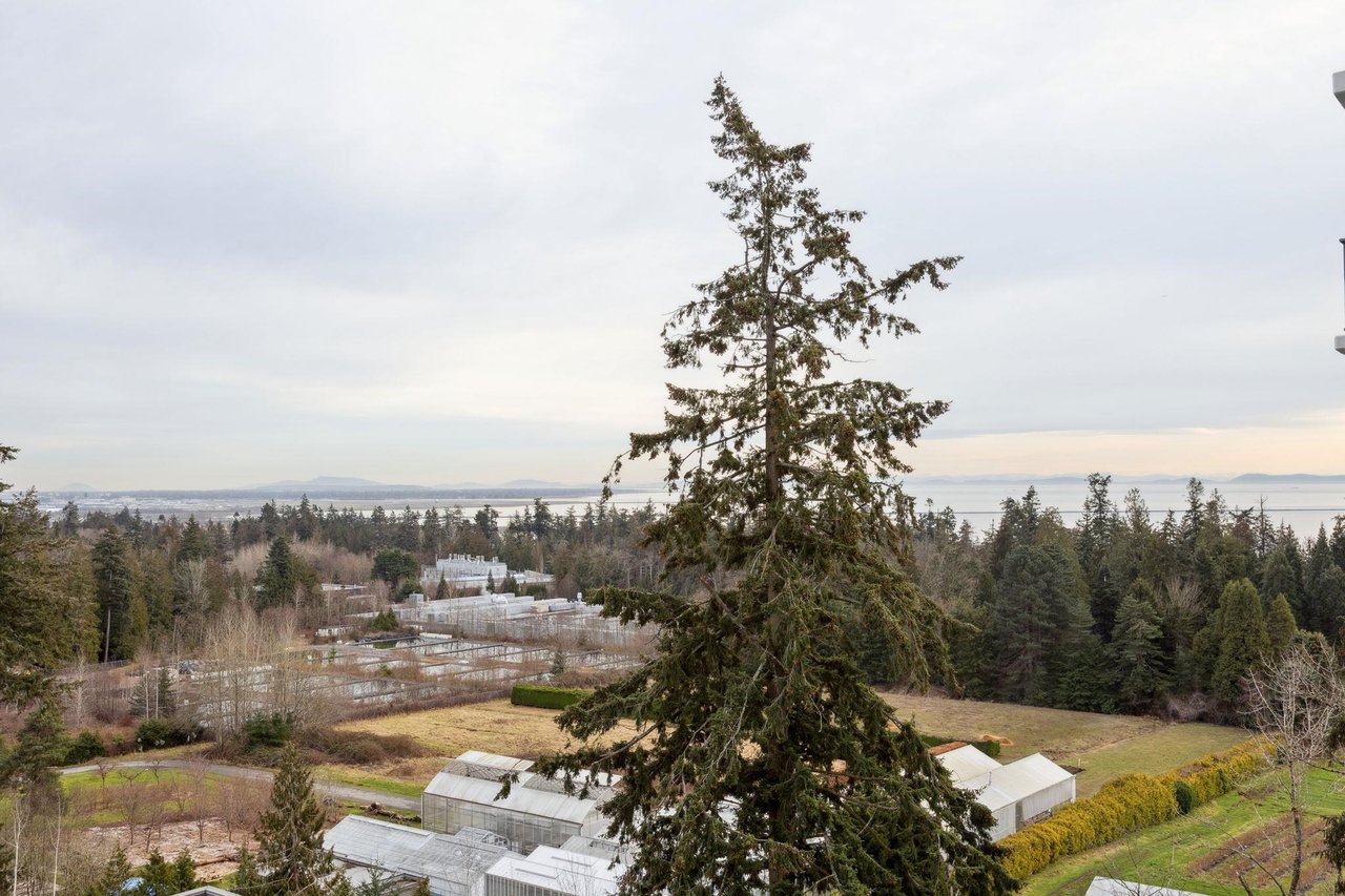 1206-3533 Ross Drive, Vancouver