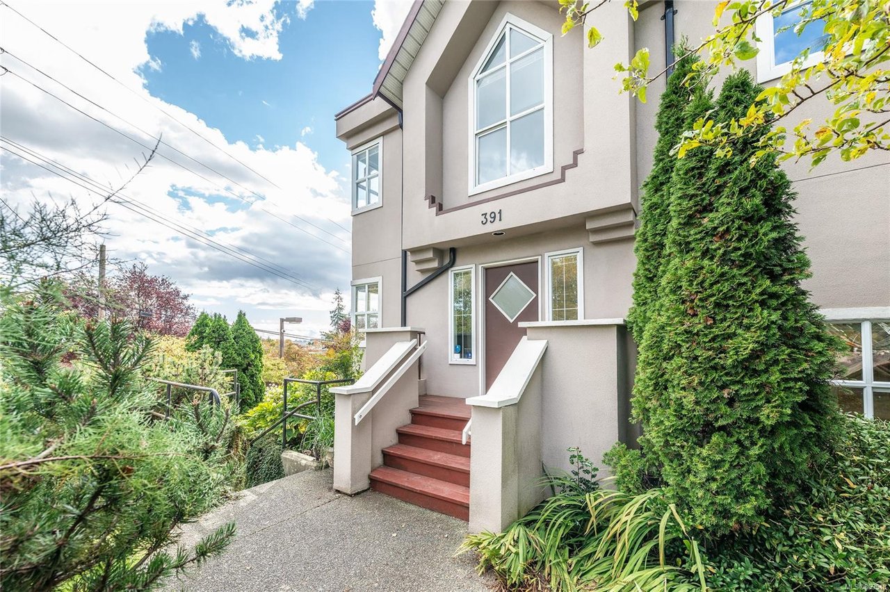 391 Burnside Rd