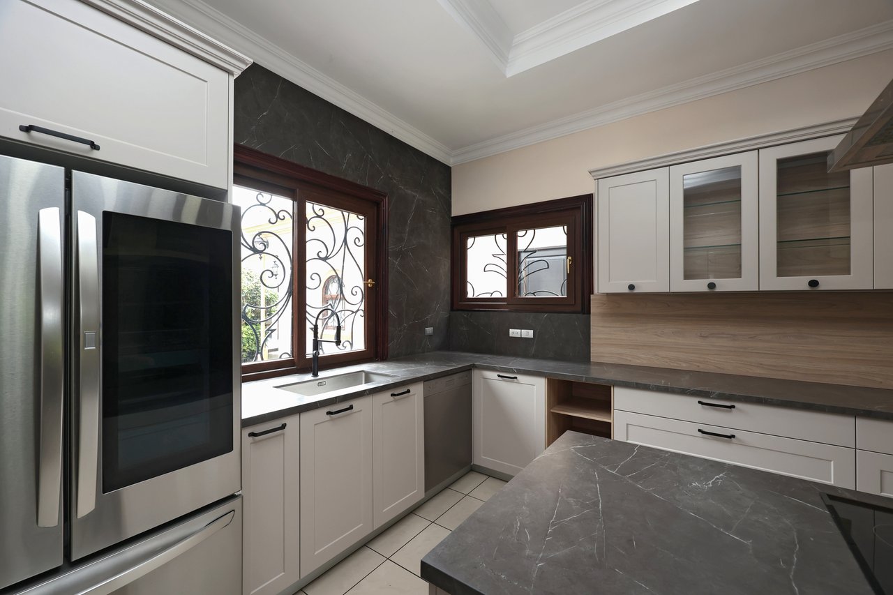 Luxury City Estate, Curridabat, San Jose