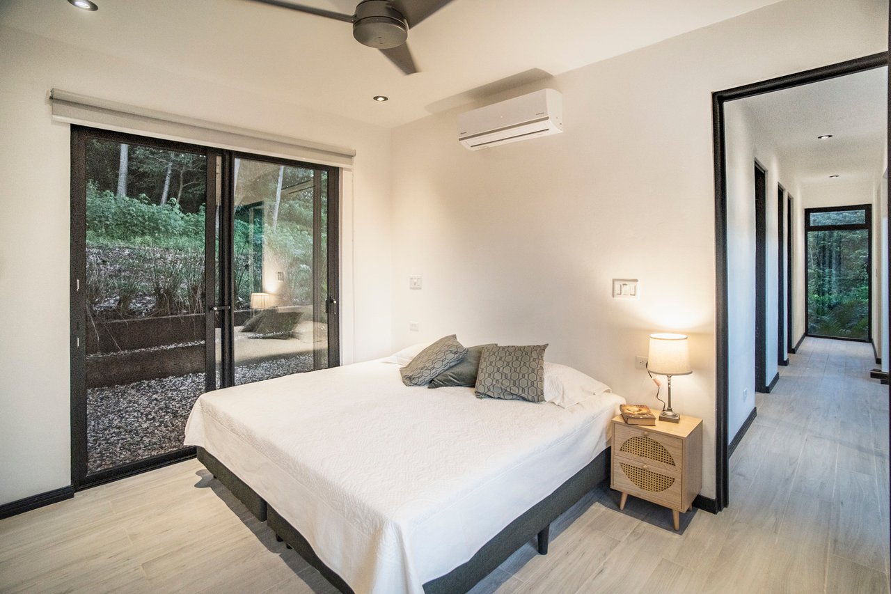 Contemporary Pool Home, Tamarindo, Guanacaste