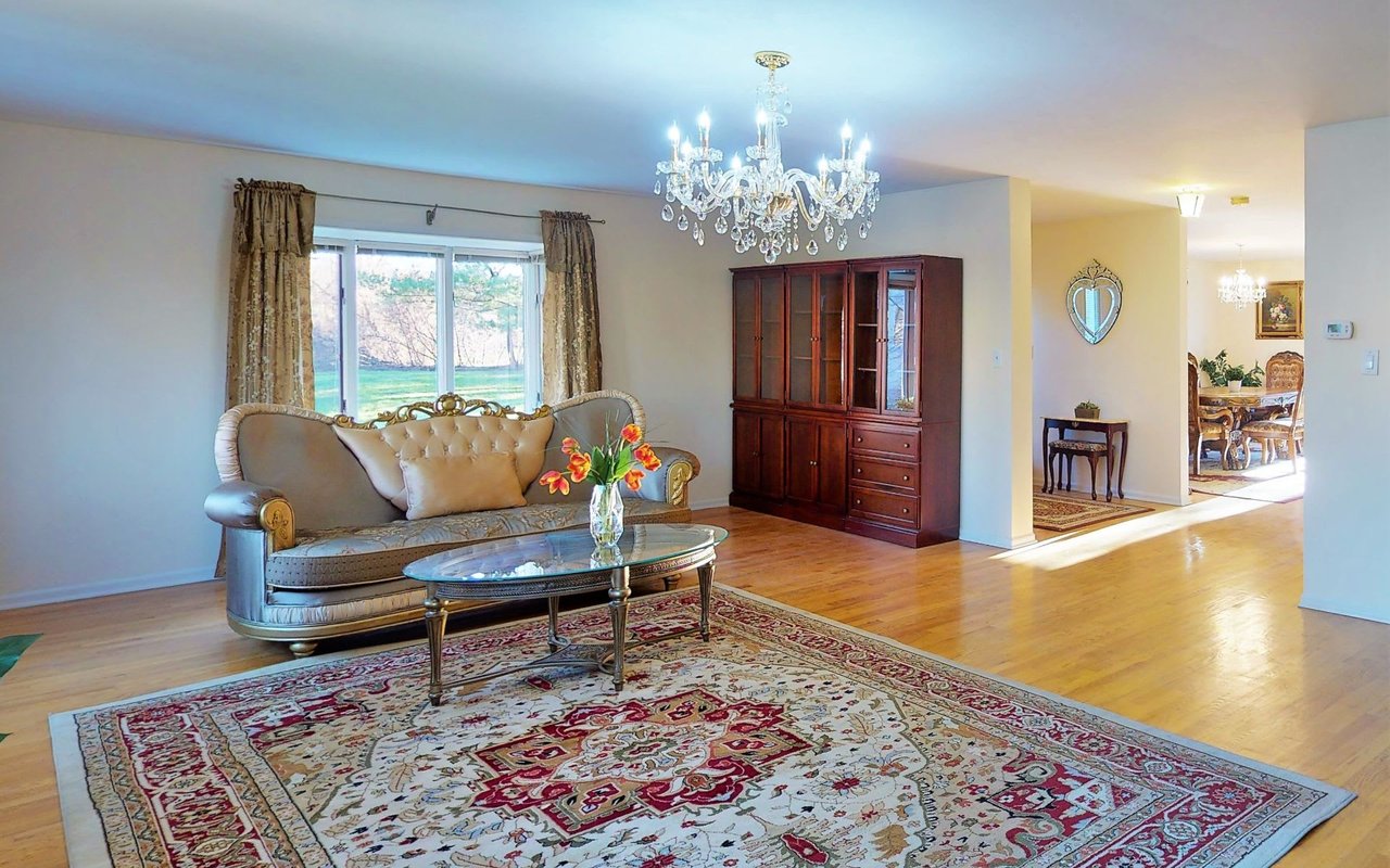 17 EXETER CT