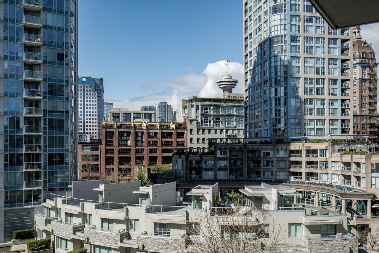 702-633 Abbott Street, Vancouver