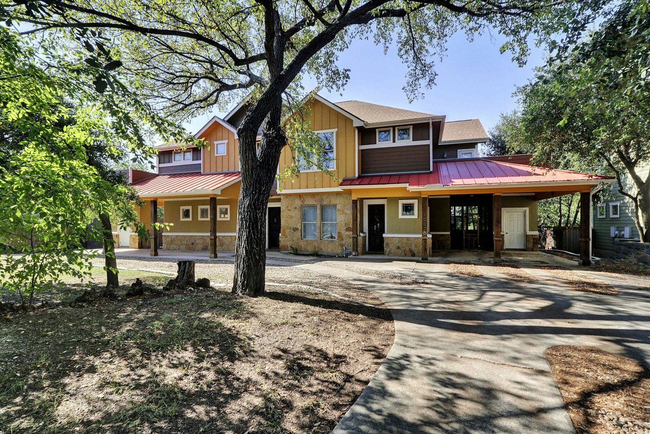 Modern Crestview Two-story Home: Updated Primary Bath, New Roof – Investor Friendly!