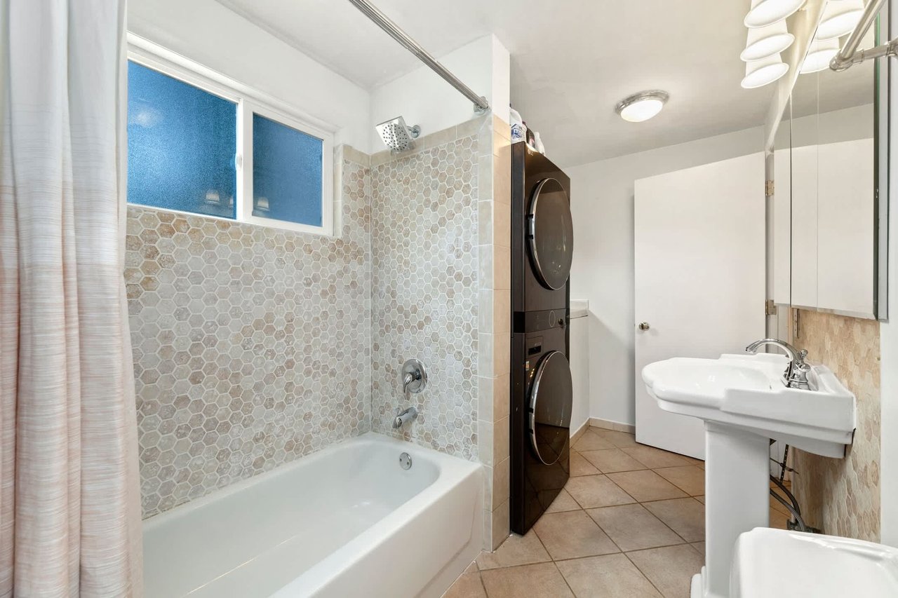 825 NW 180th St
