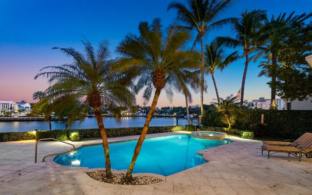 219 Palm Trl