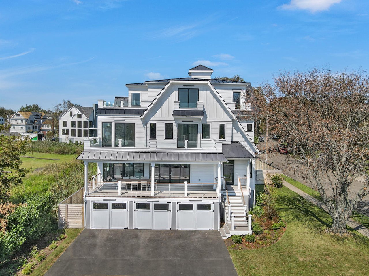 272 Fairfield Beach Rd