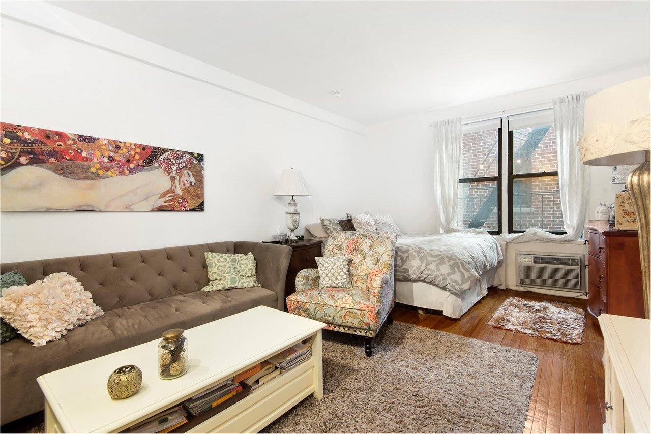 330 East 70th St, #4K