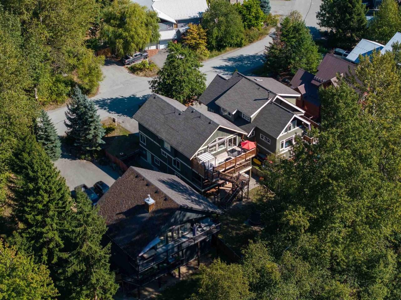 1430 Alder Dr