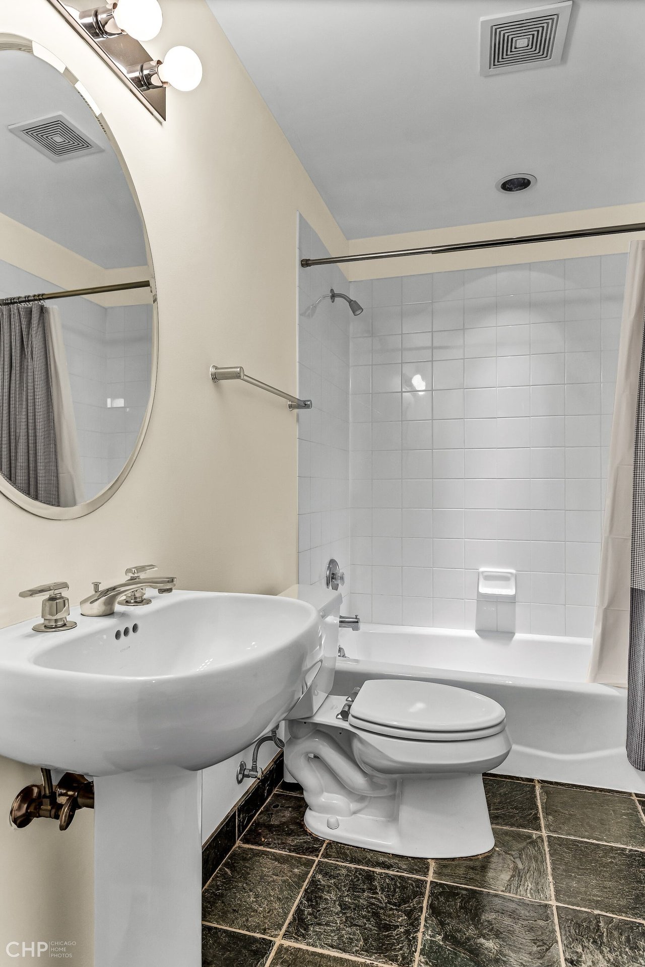 2024 W Willow Street Unit: C